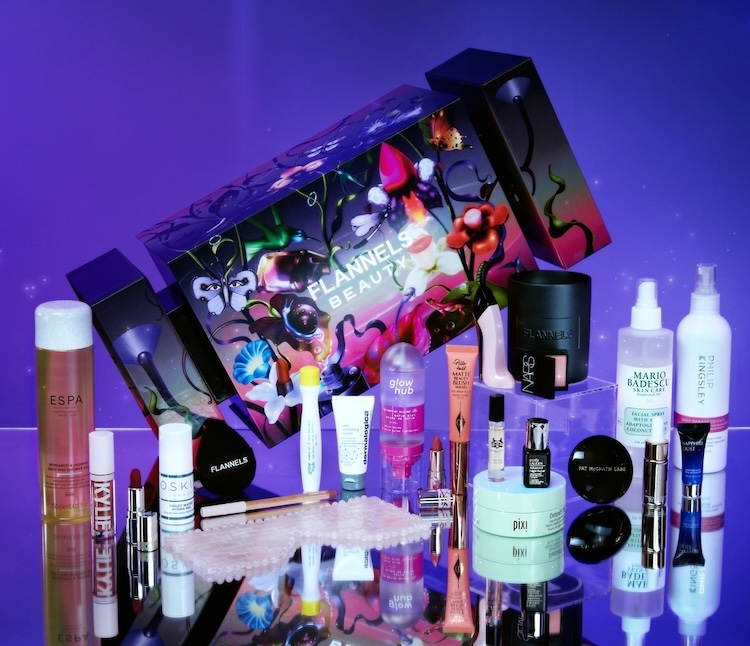 FLANNELS Beauty Cracker Advent Calendar 2025