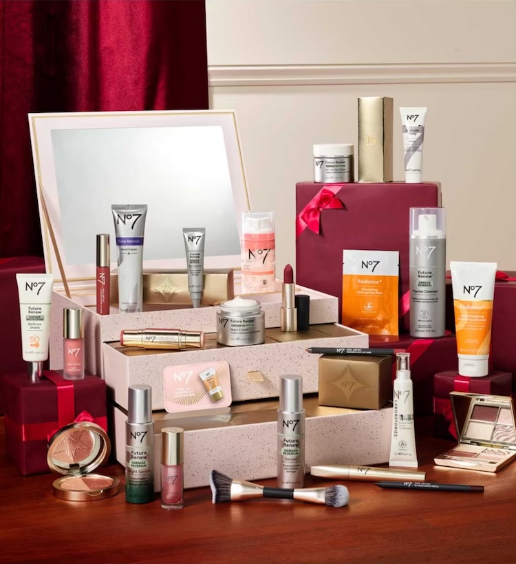 No7 Ultimate Beauty Advent Calendar