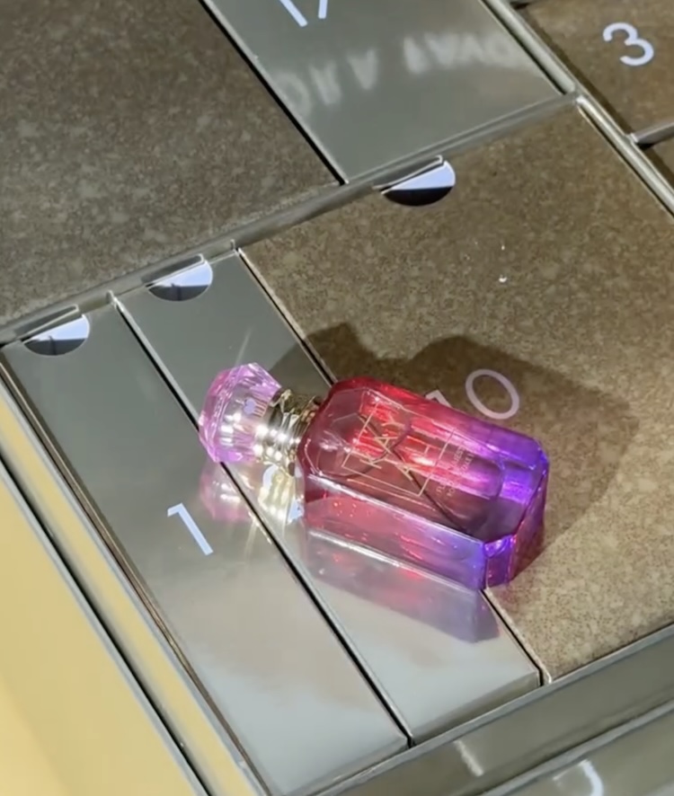 Sephora Favorites Beauty Advent Calendar 2025 - Image 4