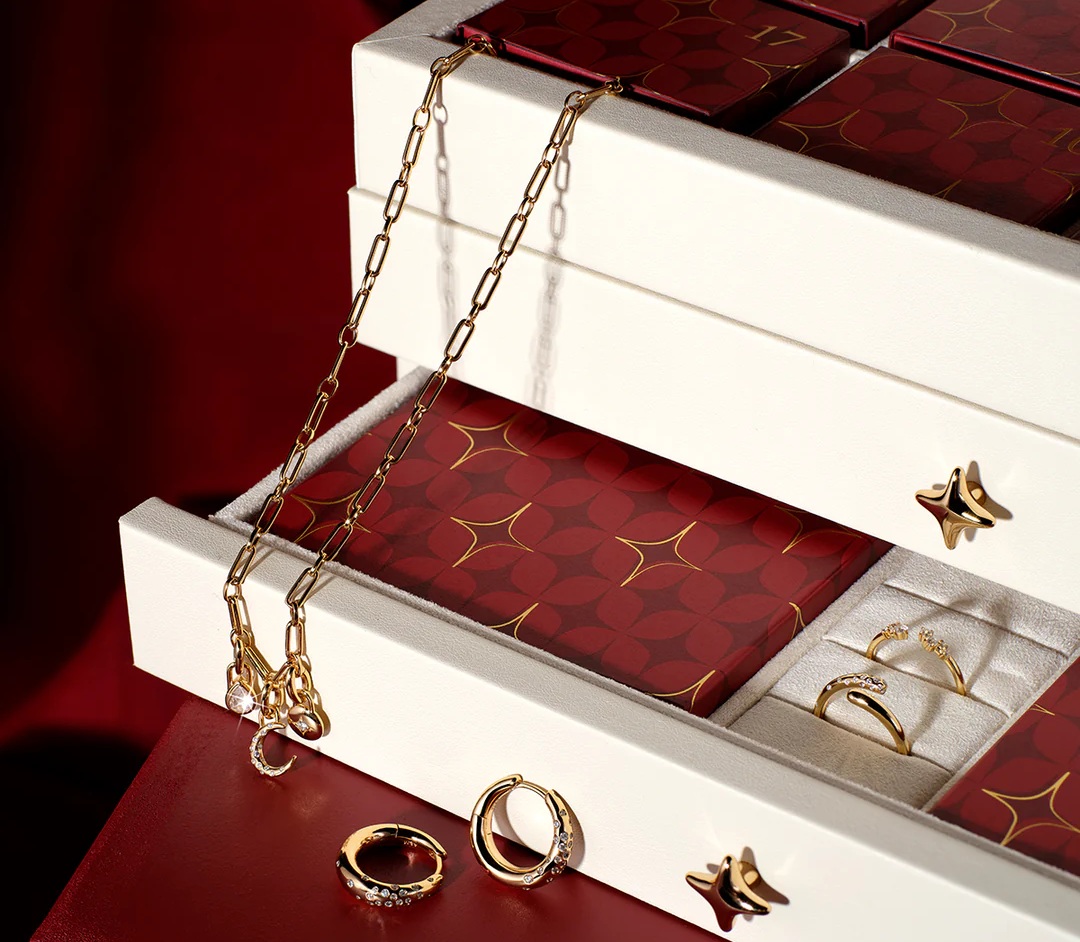 Astrid & Miyu 24 Day Gold Advent Calendar - Image 5