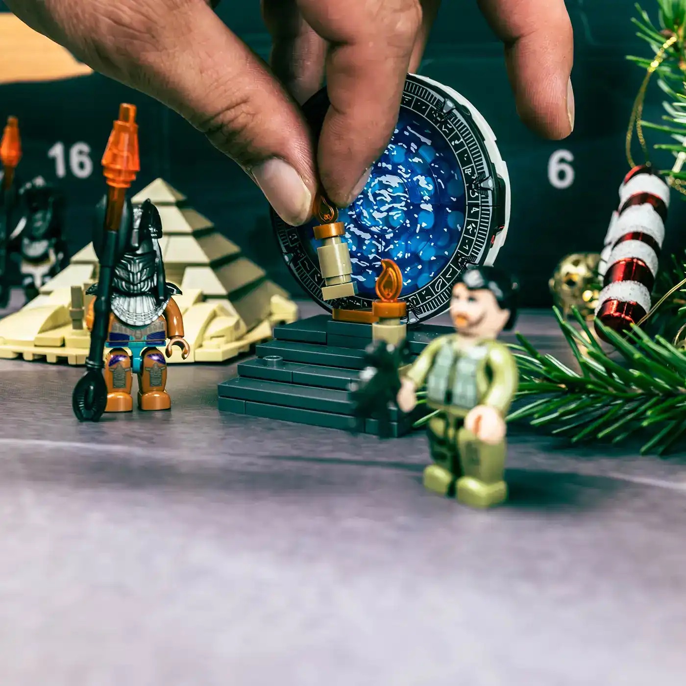 BlueBrixx-Pro Stargate Movie 1994 Advent Calendar 2025 - Image 2